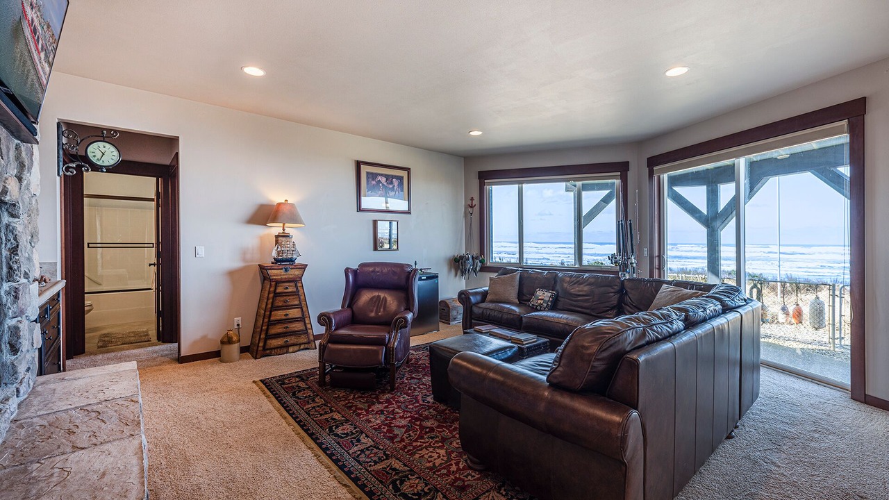 Photo of Livingroom in Westport