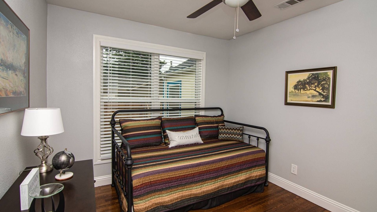 Photo of Bedroom in Arlington Heights