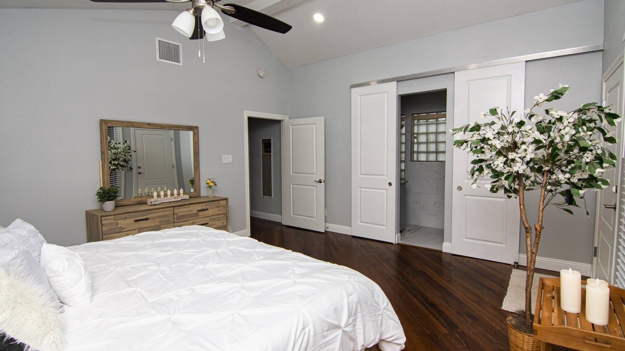 Photo of Bedroom in Arlington Heights