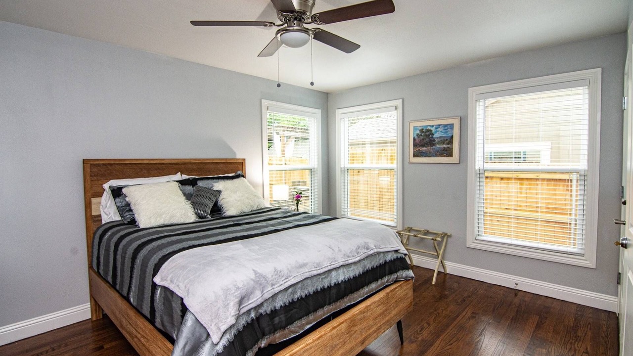 Photo of Bedroom in Arlington Heights