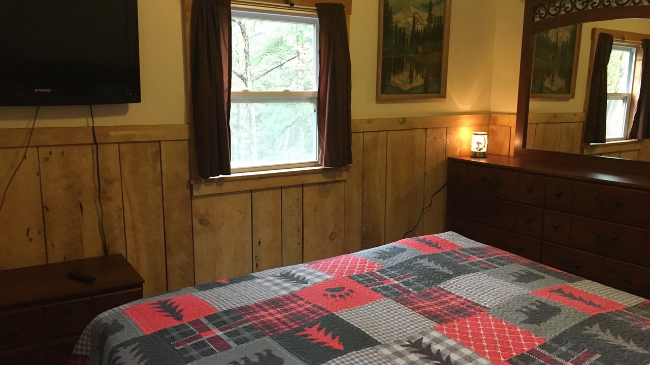Photo of Bedroom in Gaines
