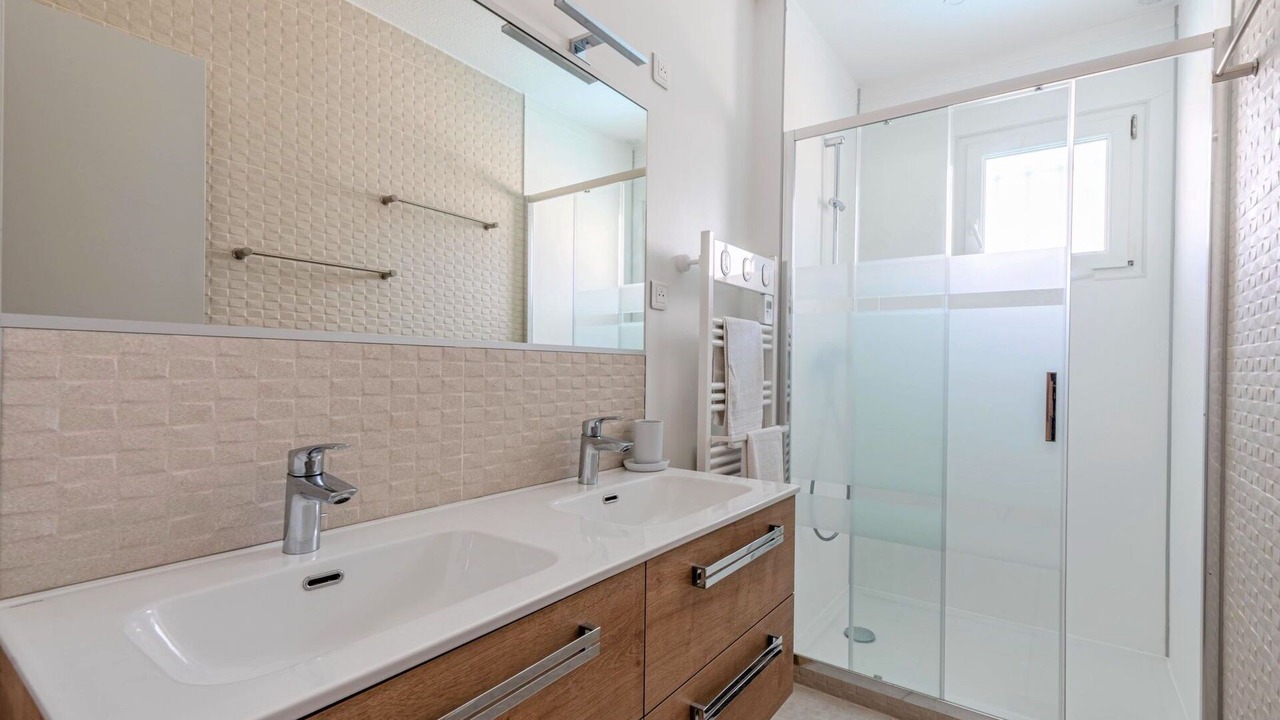 Photo of Bathroom in Le Barcares