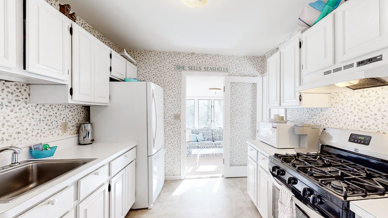 Photo of Kitchen in Cedar Bushes