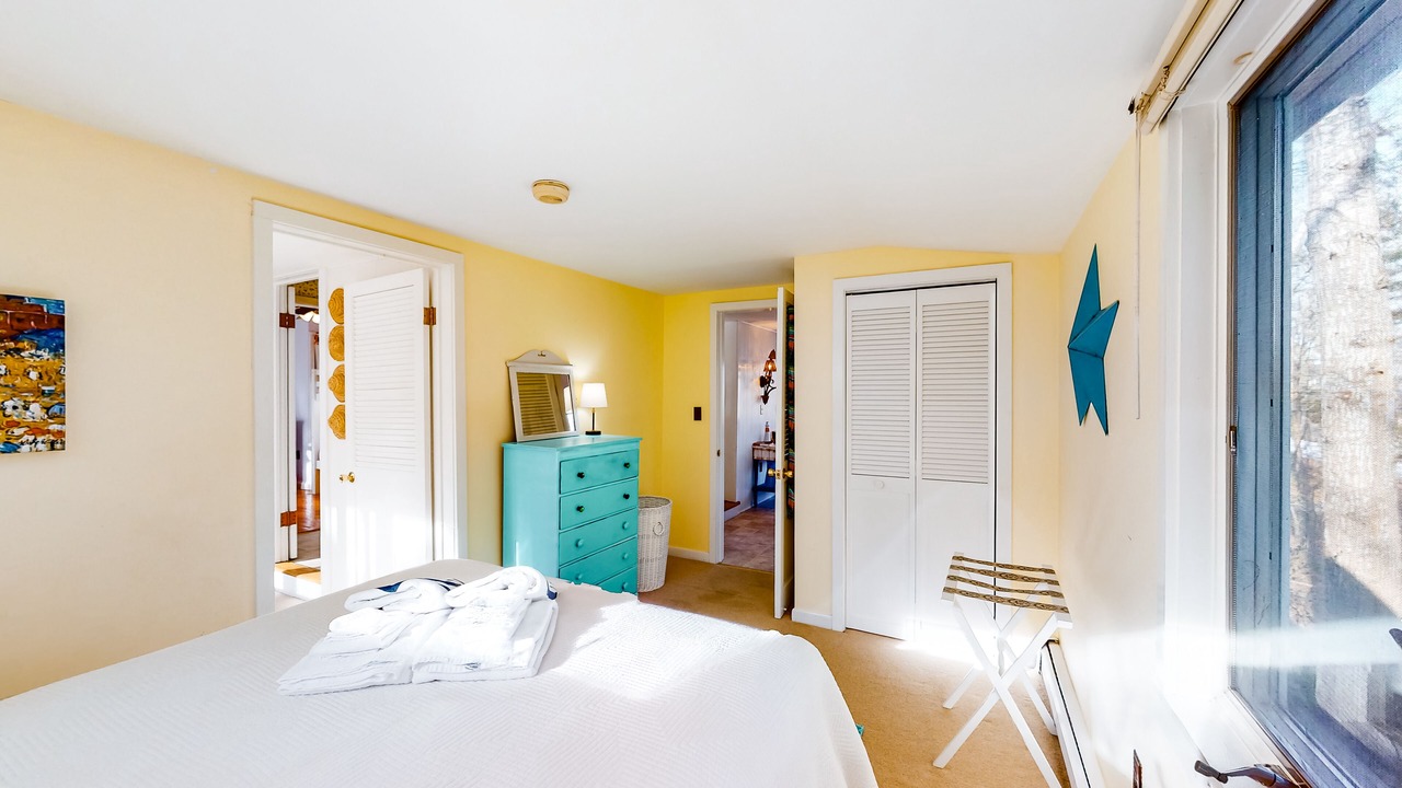 Photo of Bedroom in Cedar Bushes