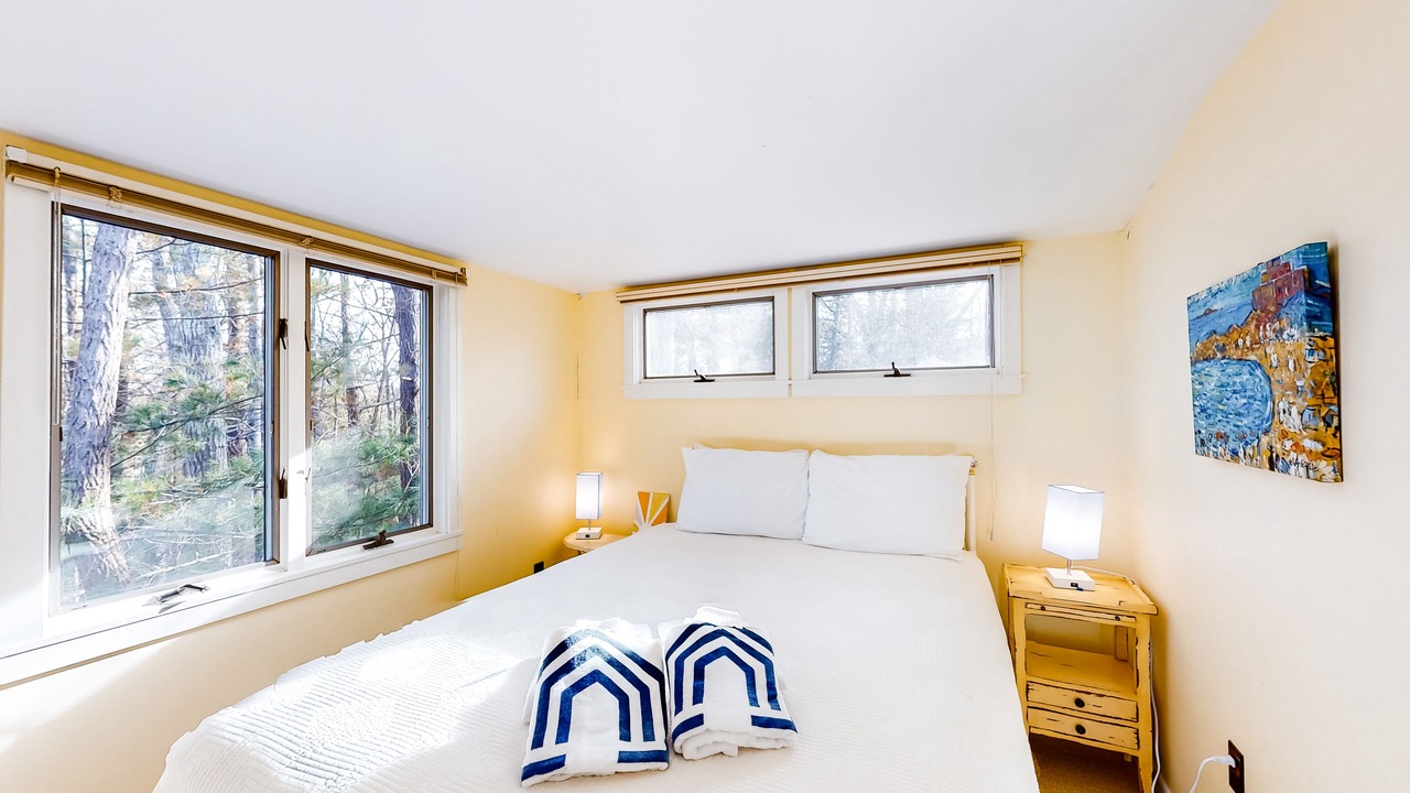 Photo of Bedroom in Cedar Bushes