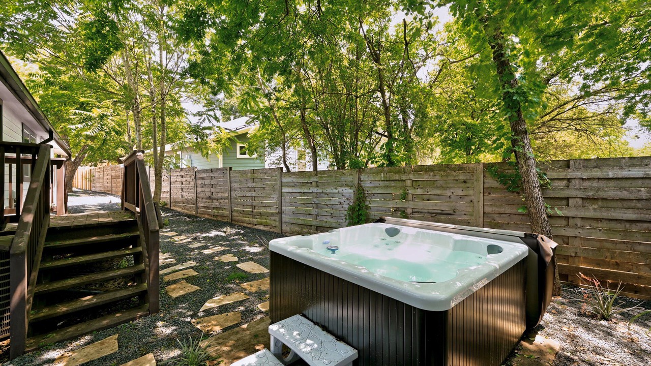 Photo of Outdoor in Rosewood