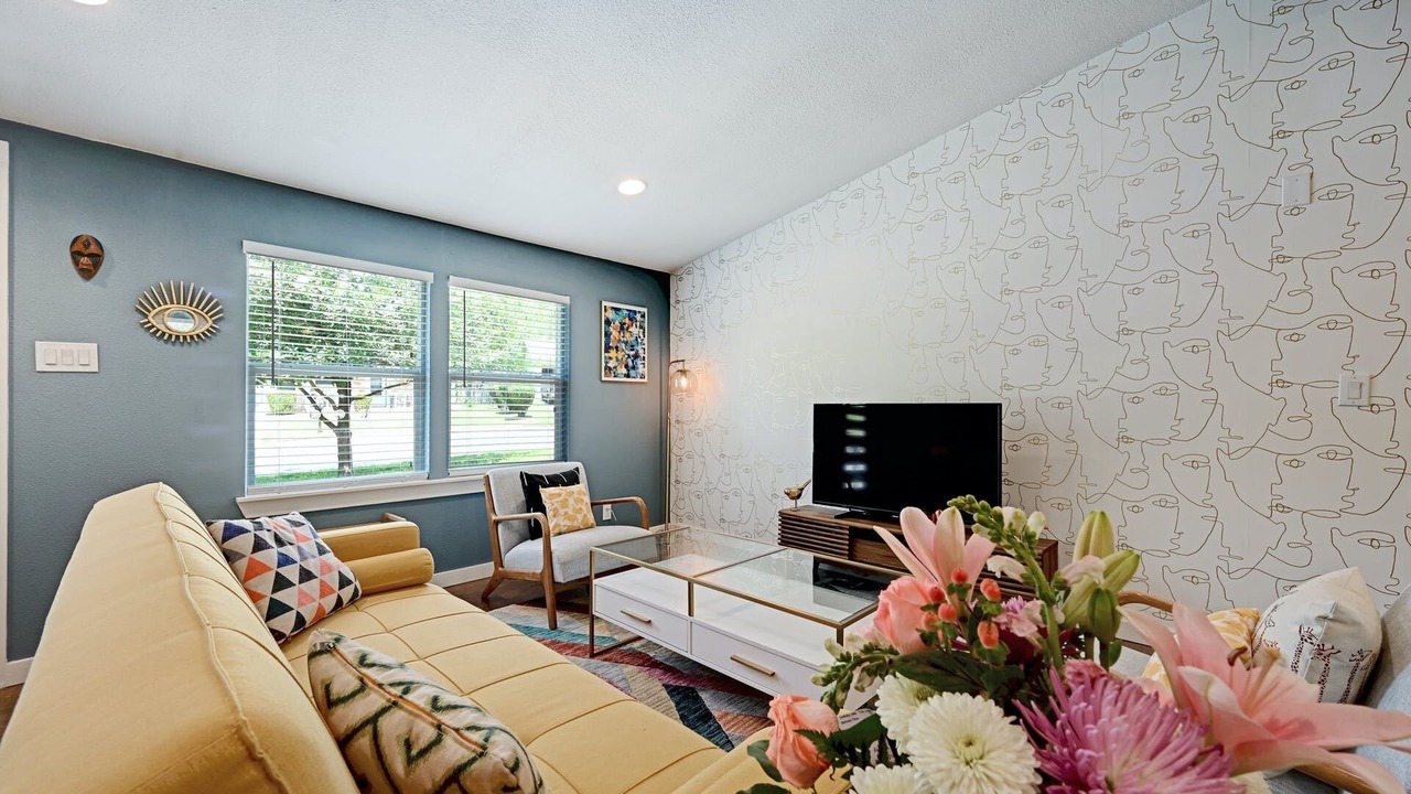 Photo of Livingroom in Rosewood