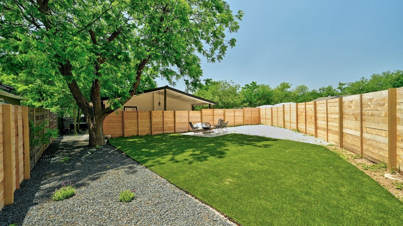 Photo of Outdoor in Rosewood