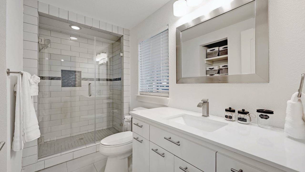 Photo of Bathroom in Rosewood