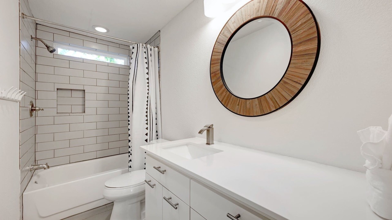 Photo of Bathroom in Rosewood