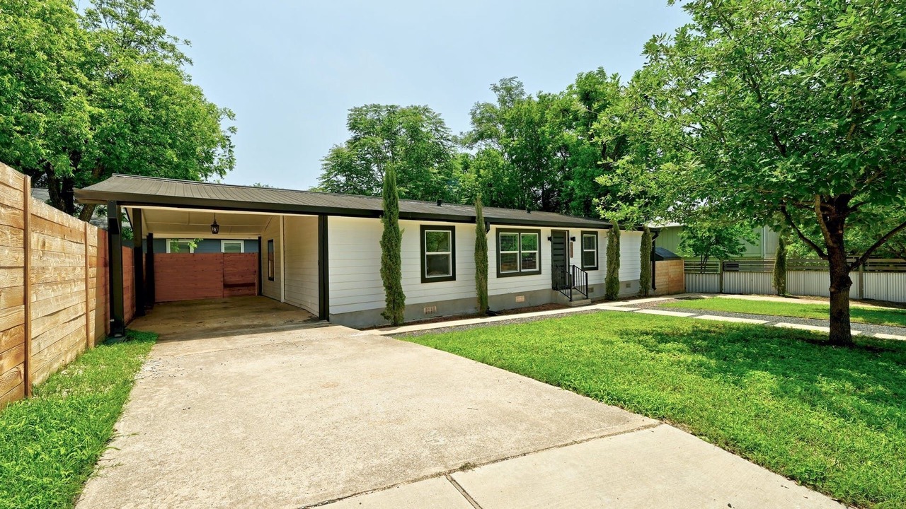 Photo of Outdoor in Rosewood