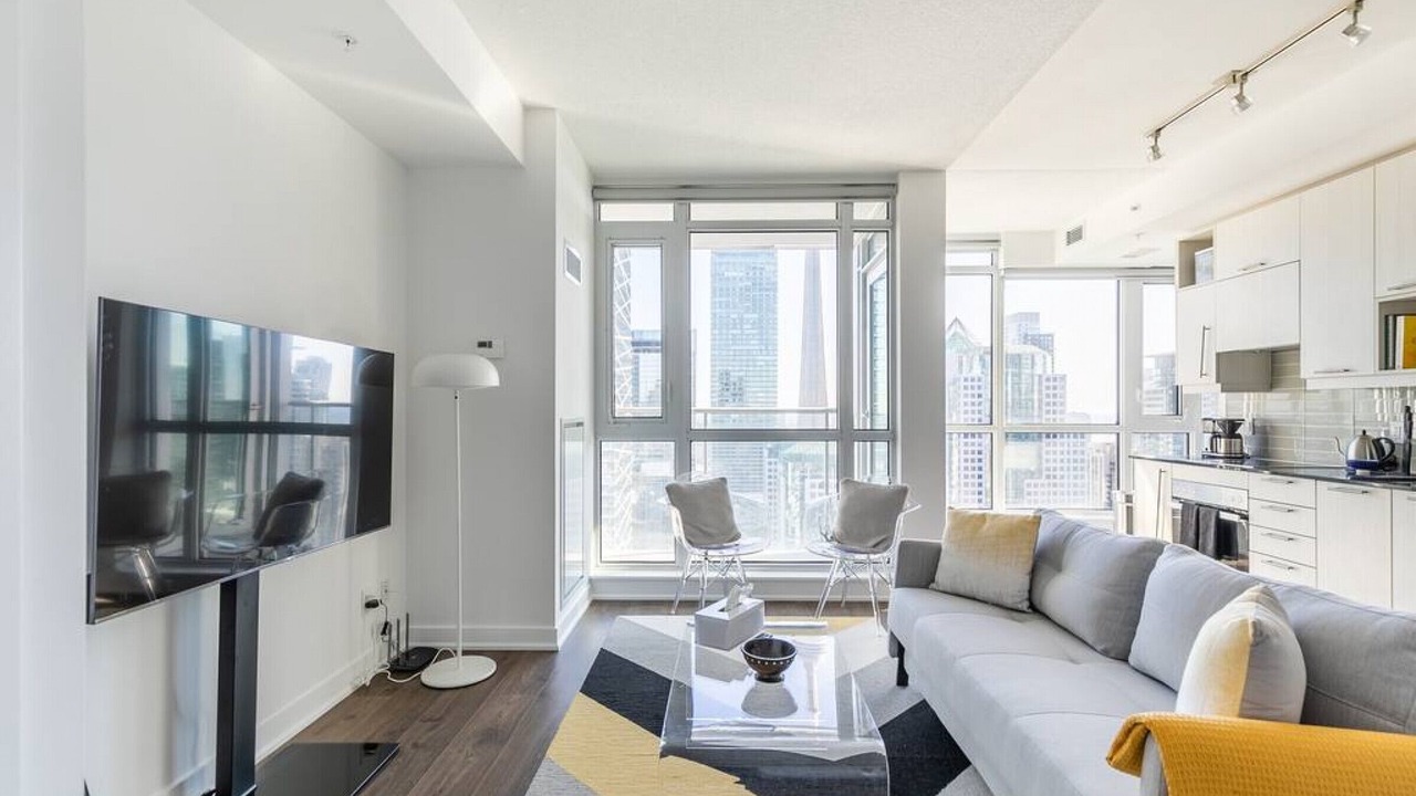Photo of Livingroom in Toronto Entertainment District