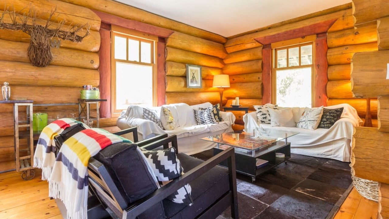 Photo of Livingroom in Glen Huron