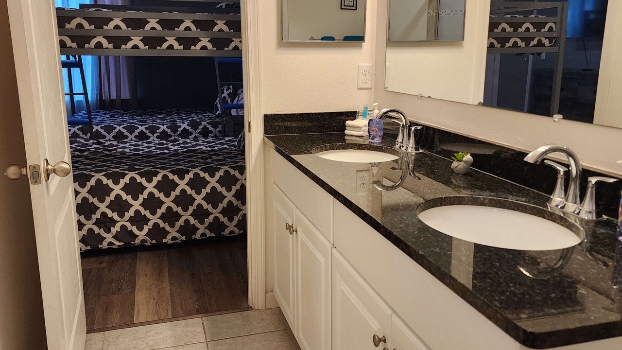 Photo of Bathroom in Kingsland