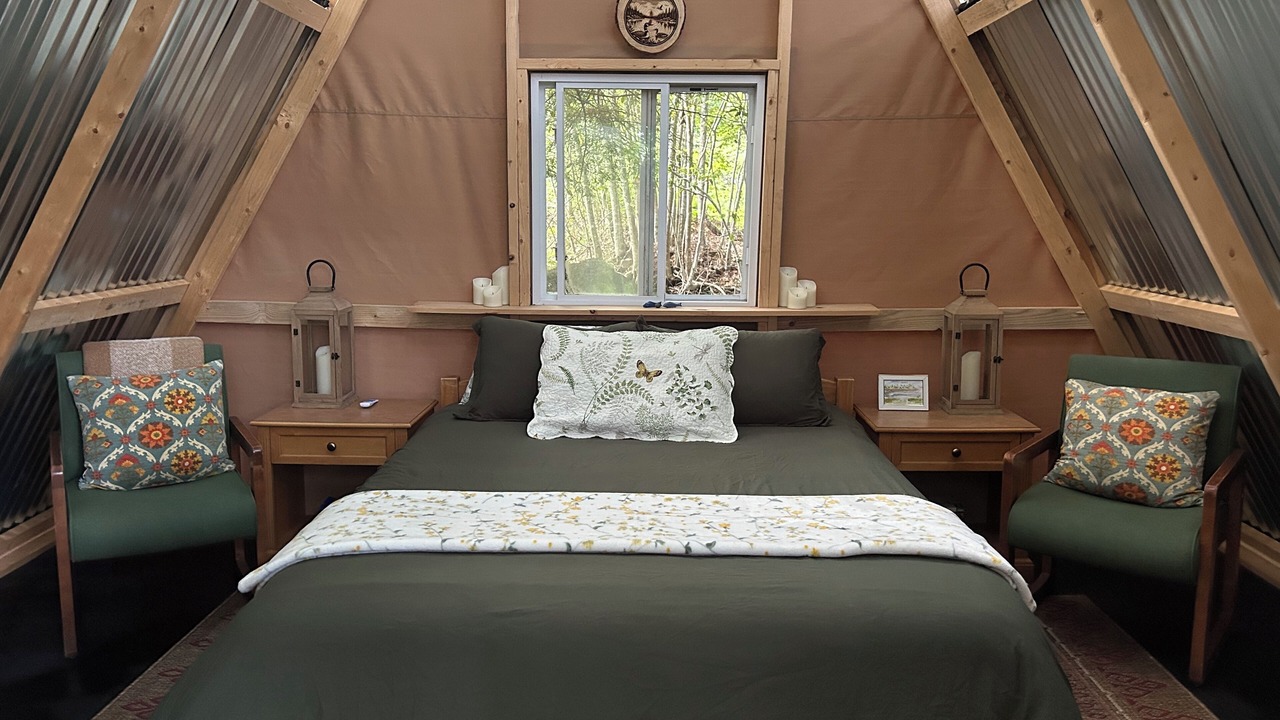 Photo of Bedroom in Ellsworth