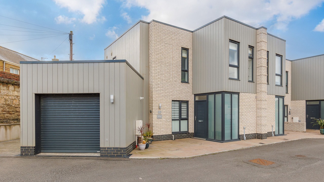 Photo of Outdoor in Sandown