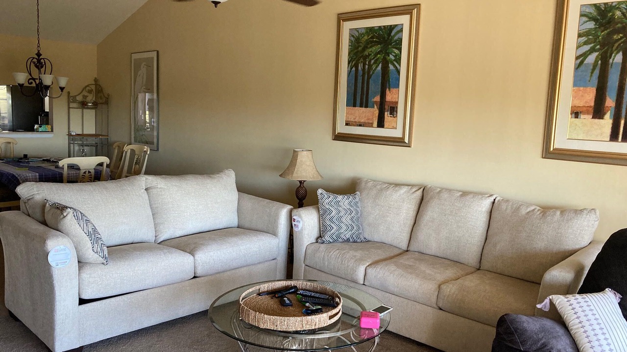 Photo of Livingroom in Whitney Beach