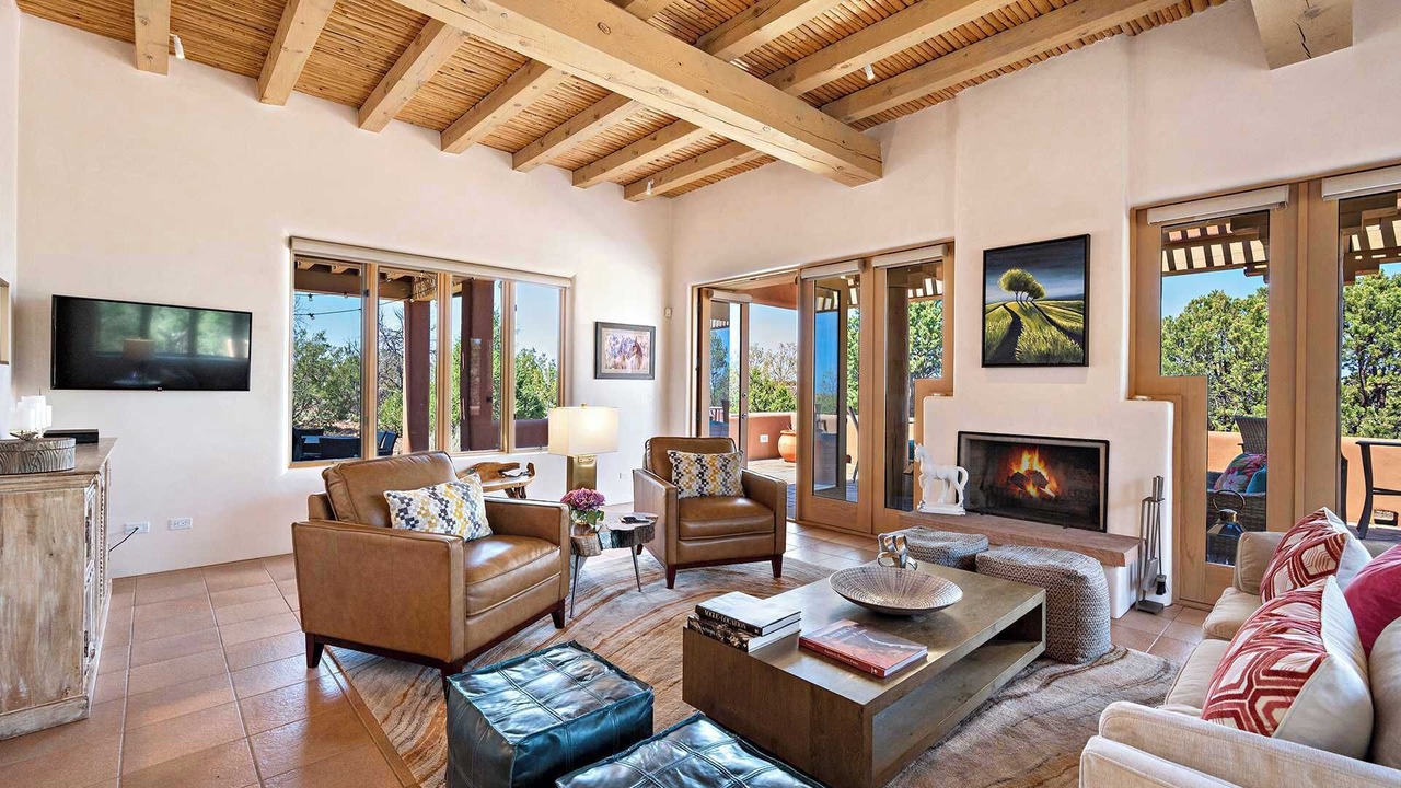 Photo of Livingroom in Santa Fe