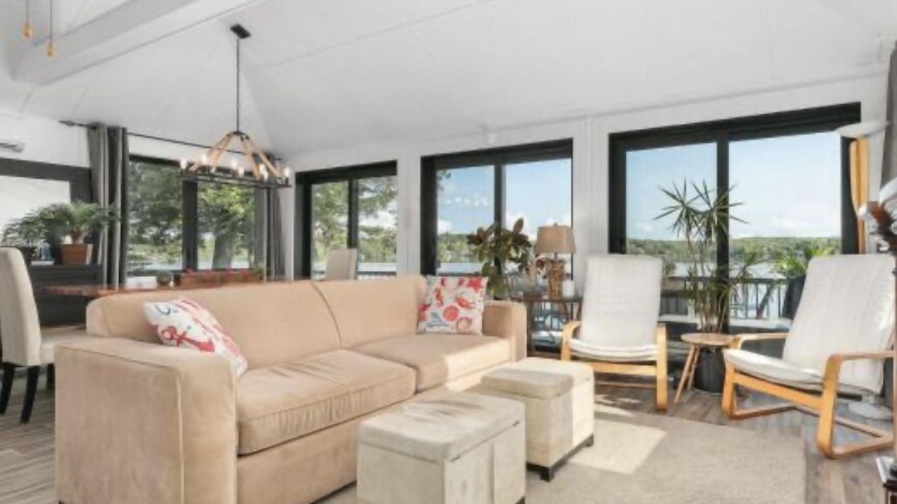 Photo of Livingroom in Lac-Brome