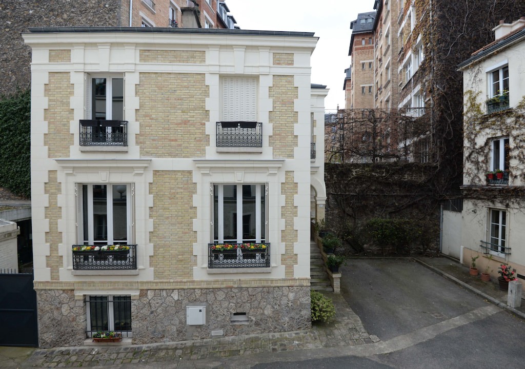 Photo of Others in 12th Arrondissement