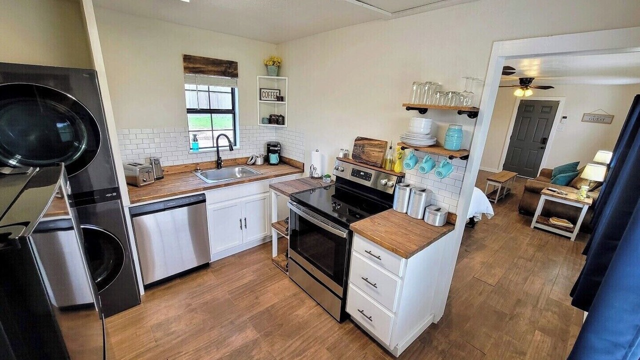 Photo of Kitchen in Electra