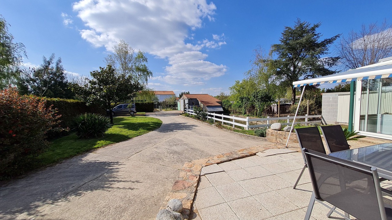 Photo of Outdoor in Aizenay