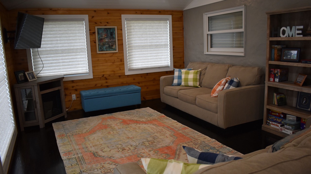 Photo of Livingroom in Nauvoo