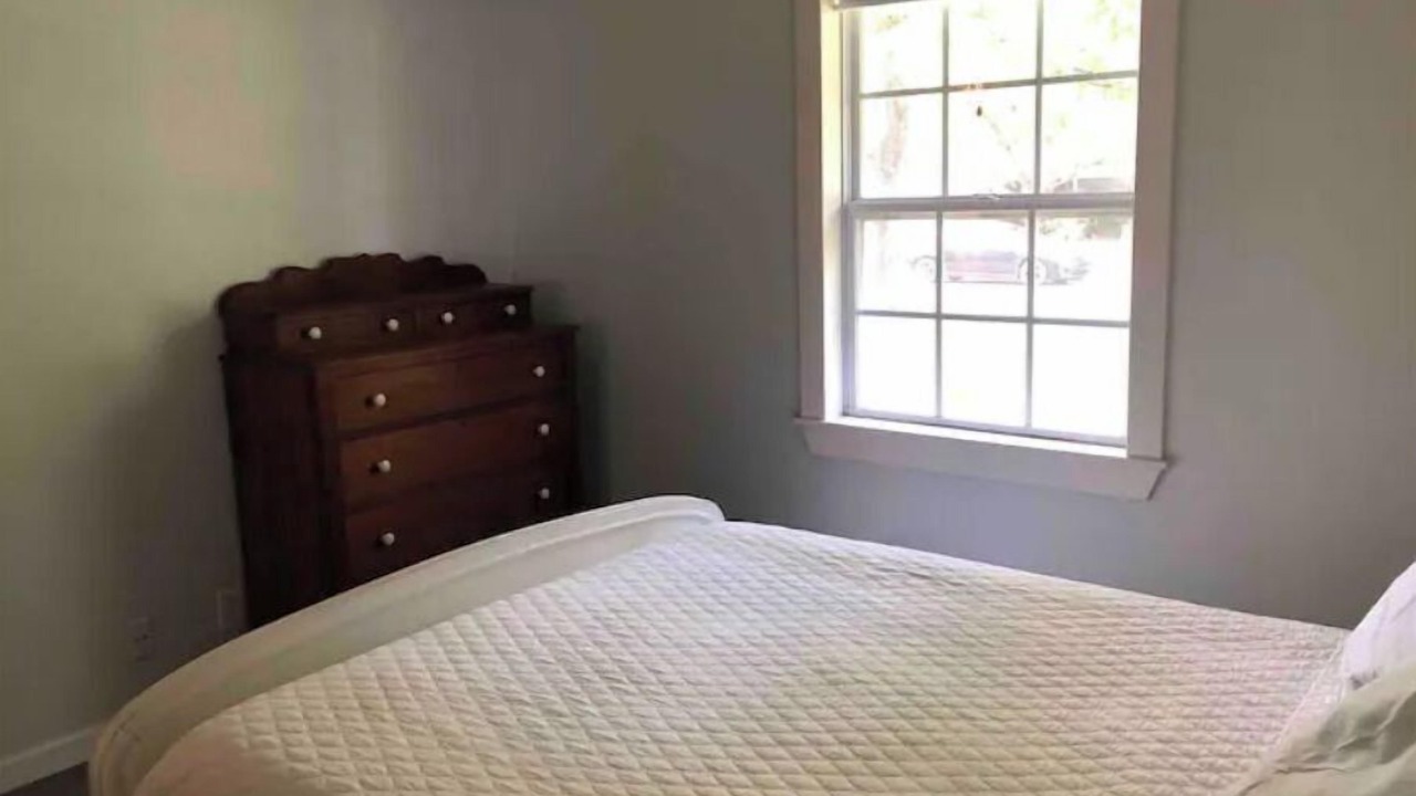 Photo of Bedroom in North Austin Civic Association