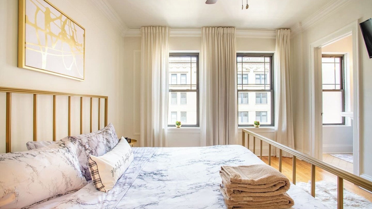 Photo of Bedroom in Streeterville