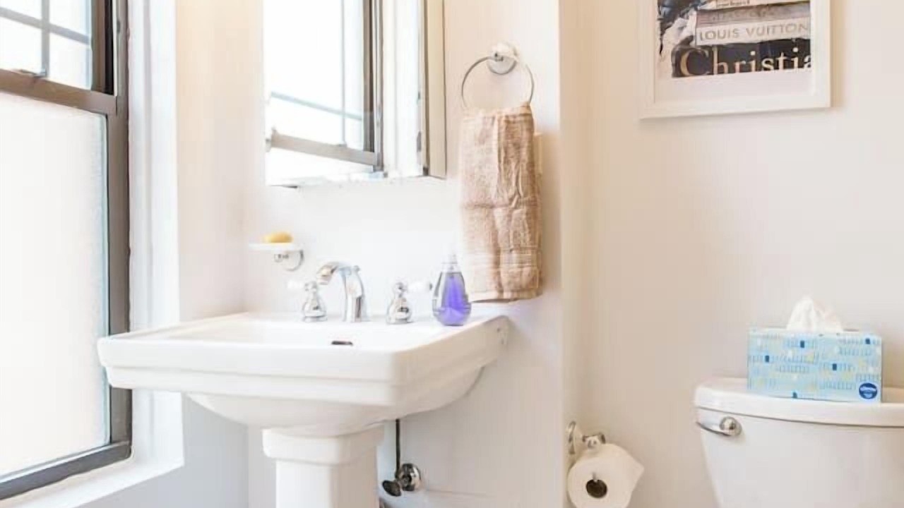 Photo of Bathroom in Streeterville