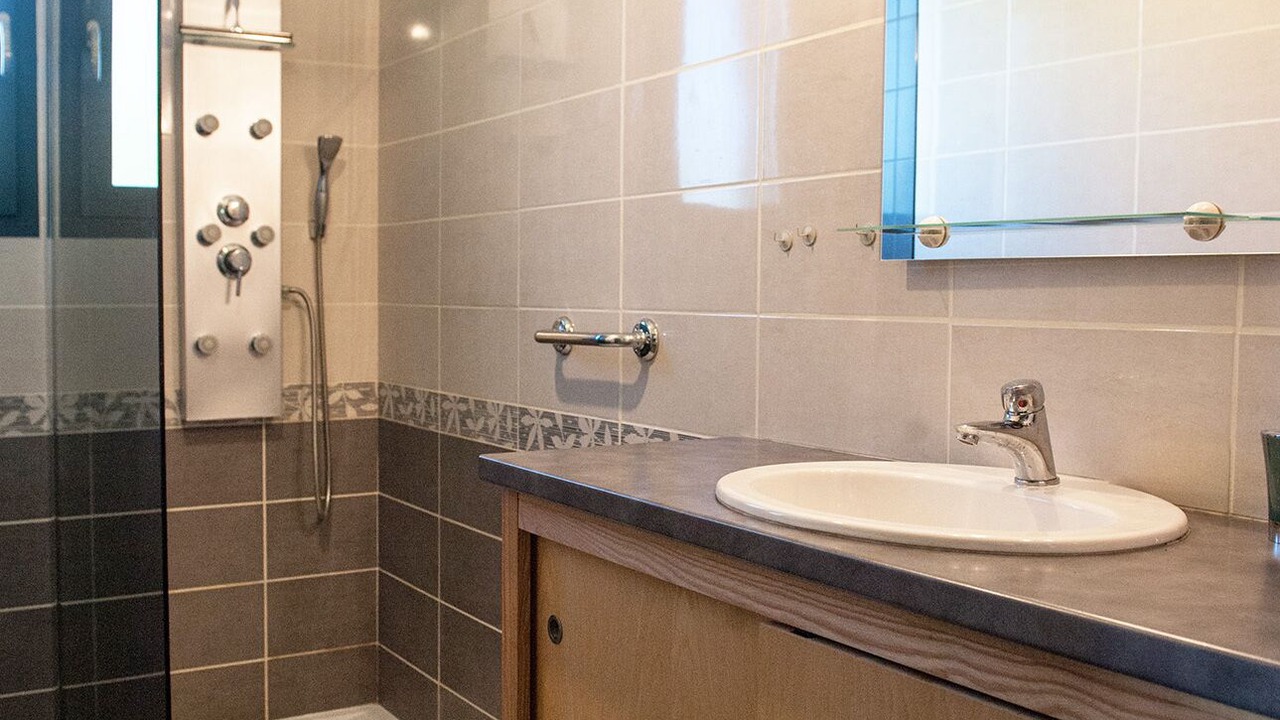 Photo of Bathroom in Aubenas