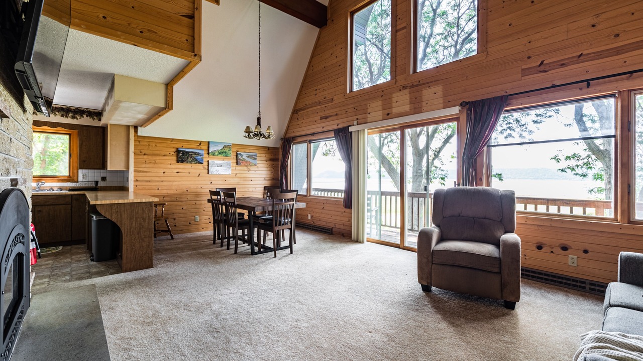 Photo of Livingroom in Stoddard