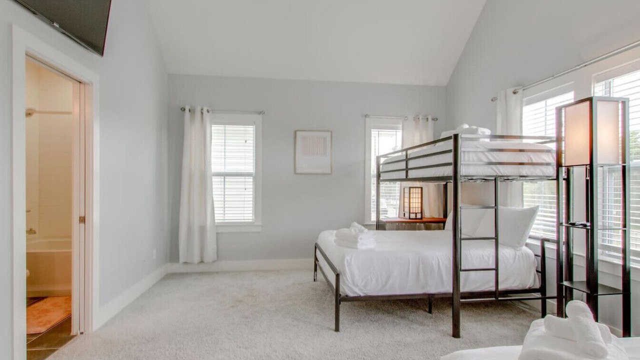 Photo of Bedroom in The Nations