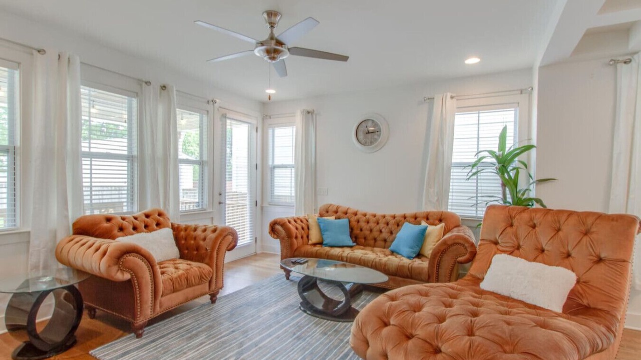 Photo of Livingroom in The Nations