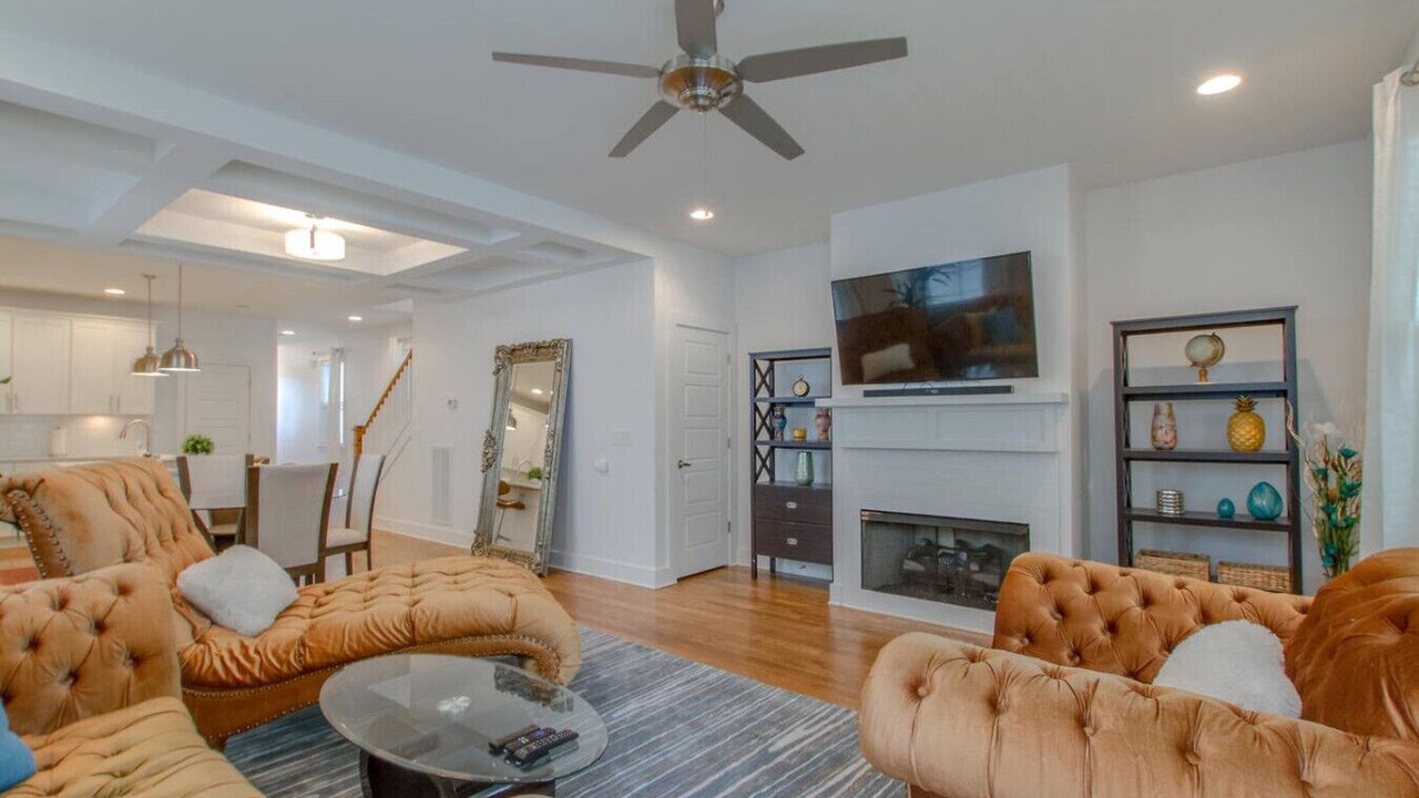 Photo of Livingroom in The Nations