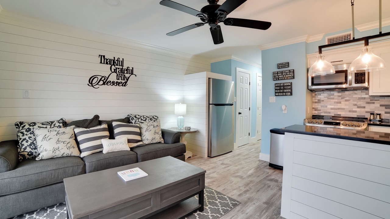 Photo of Livingroom in North Beach
