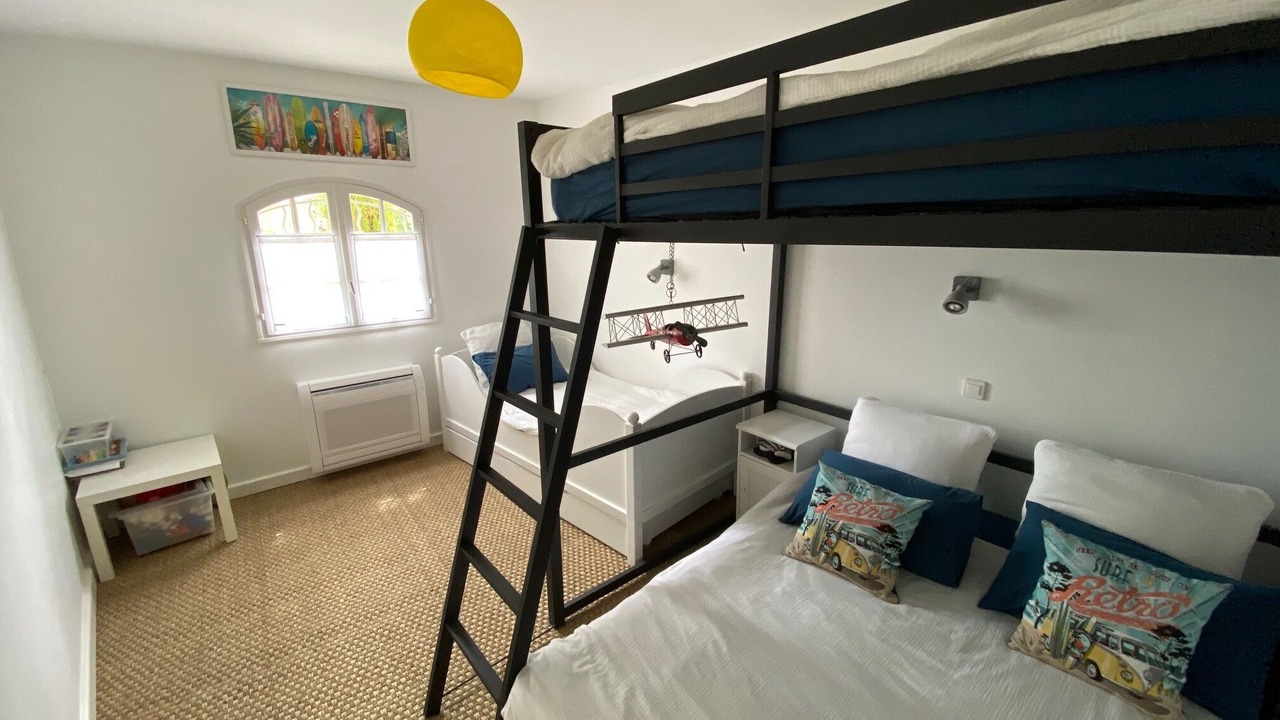 Photo of Bedroom in Grottes Caves