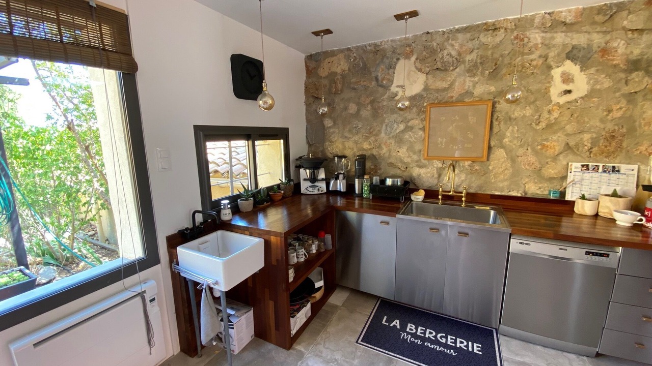 Photo of Kitchen in Grottes Caves