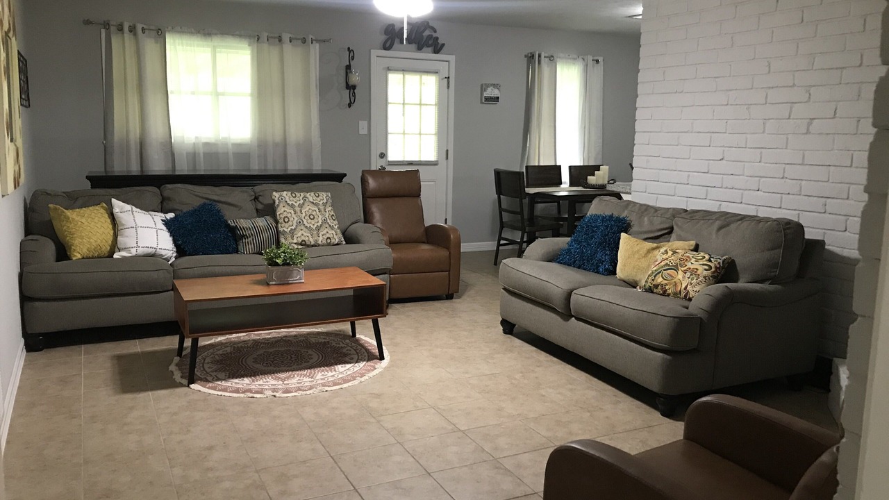 Photo of Livingroom in Baytown