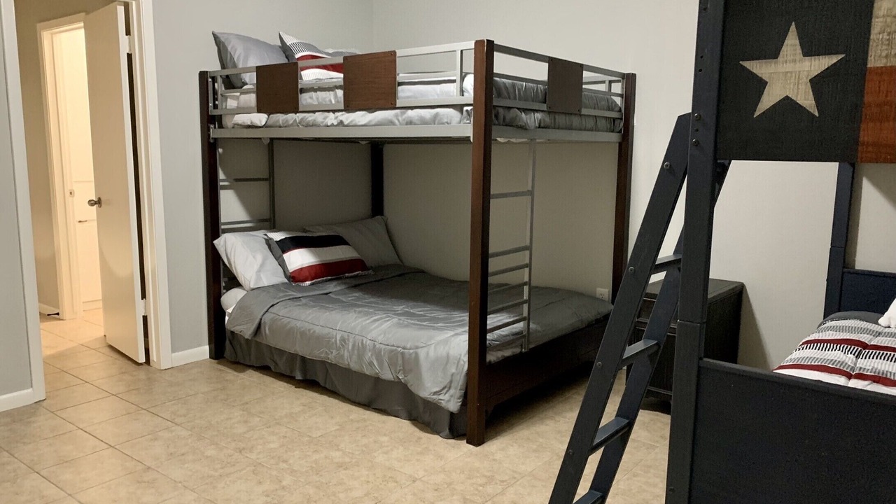 Photo of Bedroom in Baytown