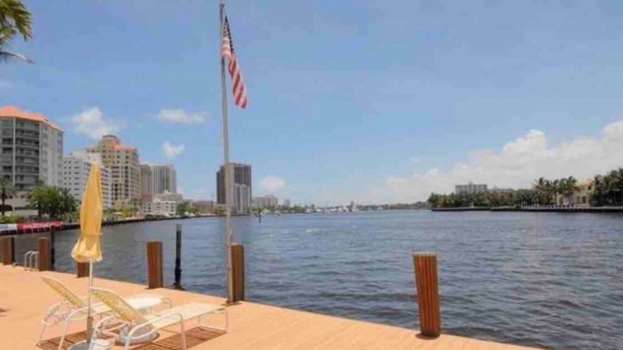 Photo of Patio Balcony in Central Beach