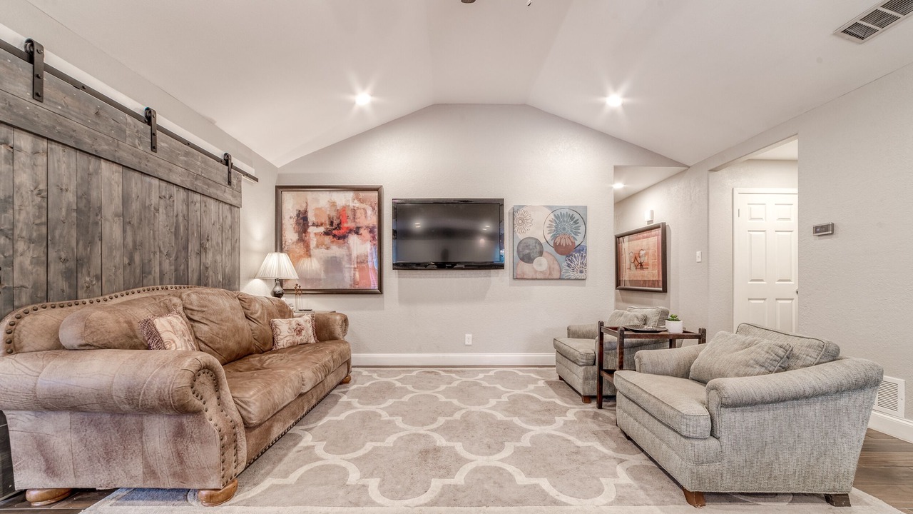 Photo of Livingroom in Mesa Park