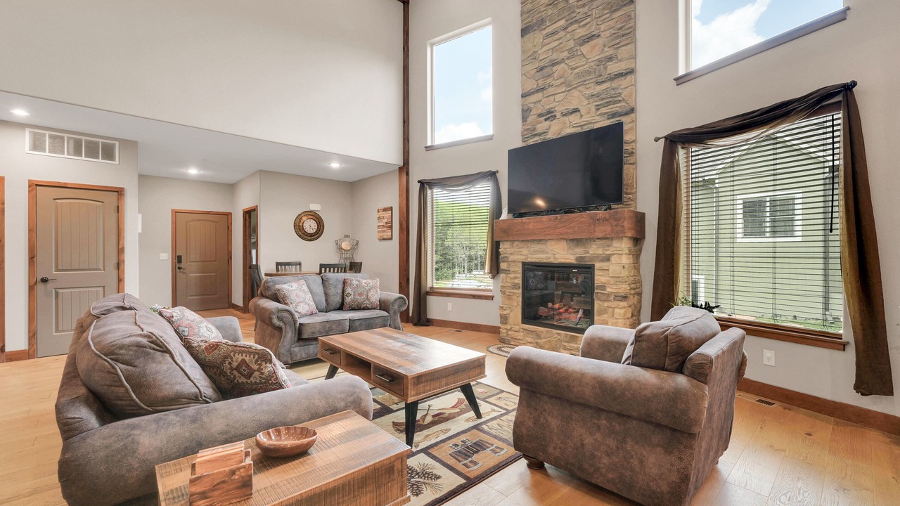 Photo of Livingroom in Hollister