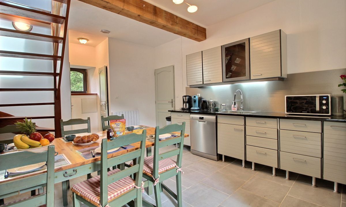 Photo of Kitchen in Plougrescant