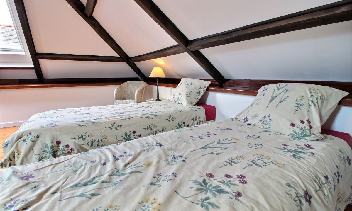 Photo of Bedroom in Plougrescant