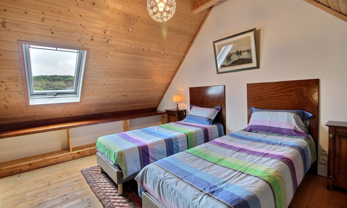 Photo of Bedroom in Plougrescant