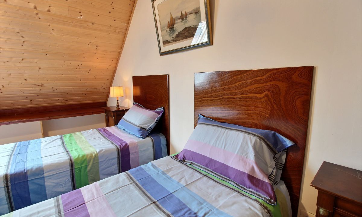 Photo of Bedroom in Plougrescant