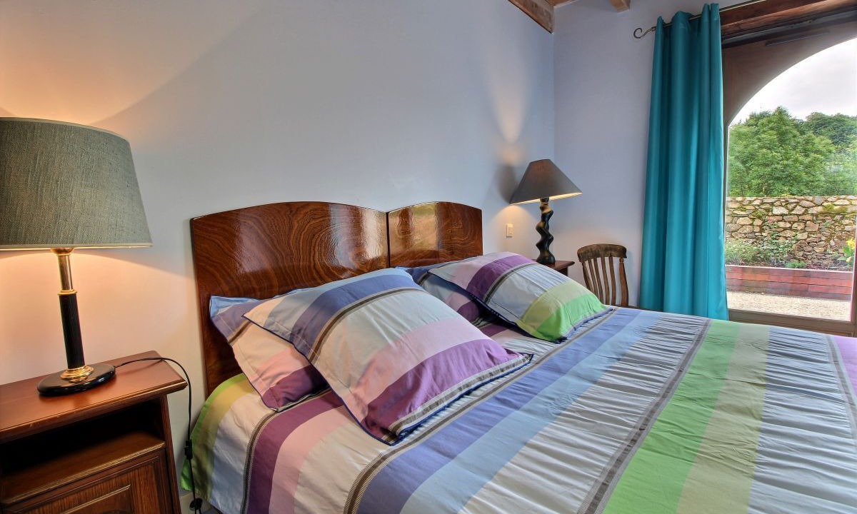 Photo of Bedroom in Plougrescant