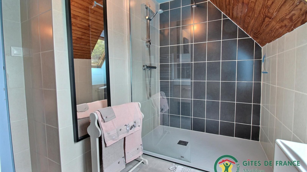 Photo of Bathroom in Quistinic