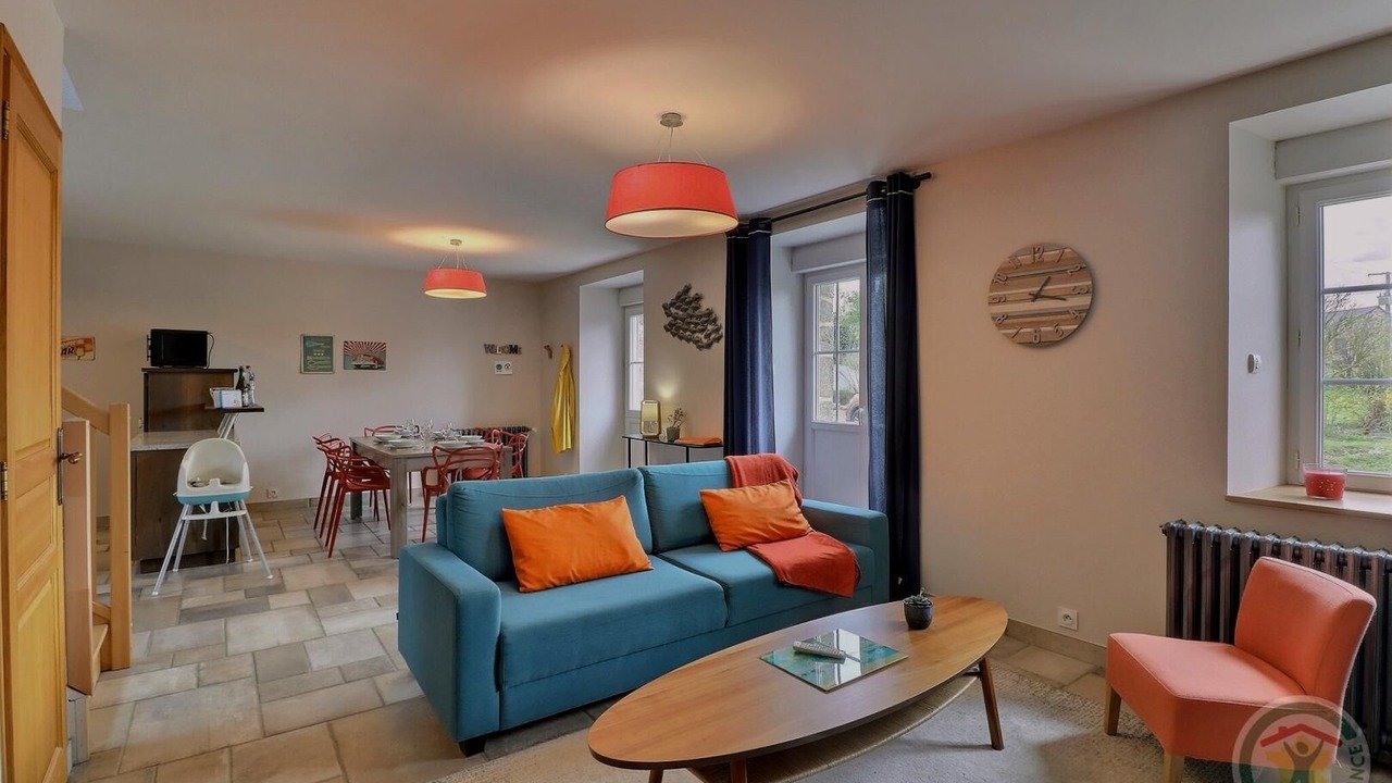 Photo of Livingroom in Saint-Jouan-des-Guerets